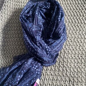 Set of three scarves